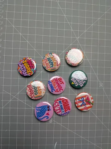 Pin badges 25mm