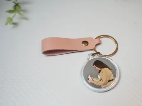 round key chain 2 photos